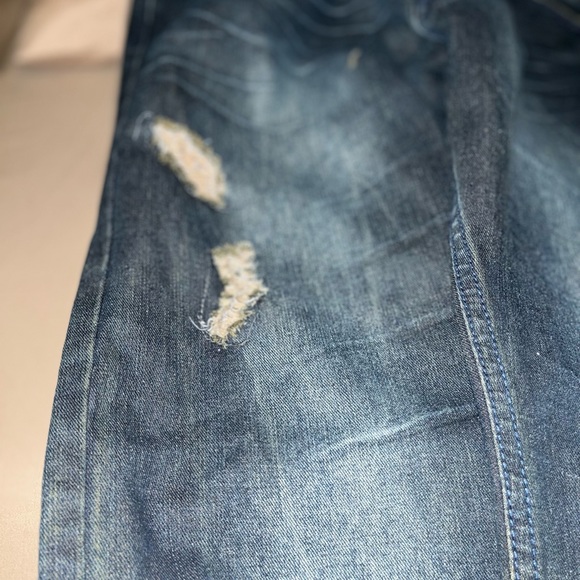 Brand New! Men’s Jordan Craig straight leg distressed denim jeans. Size 34x30 - Picture 4 of 5